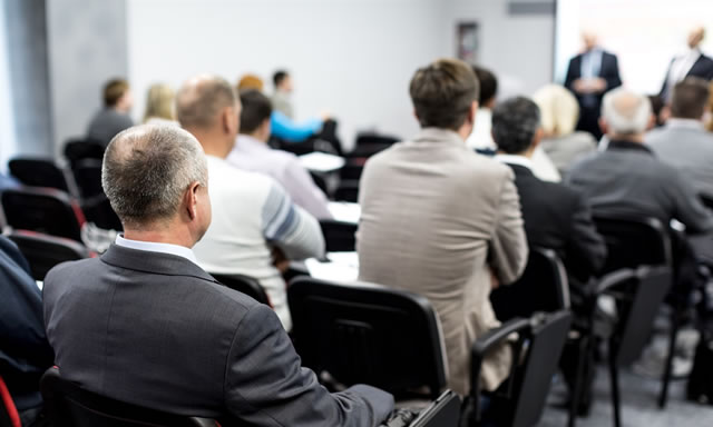 Konferenzen, Kongresse, Messen besuchen